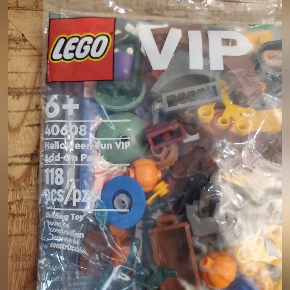 LEGO VIP 40608 Halloween Fun VIP Add-On Pack - Picture 3 of 4